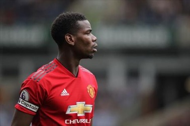 Paul Pogba cần học cách cư xử từ Roy Keane