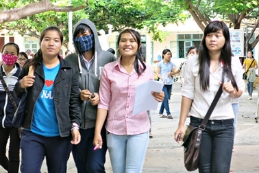 Đề thi vừa sức, thí sinh nhẹ người kết thúc kỳ thi