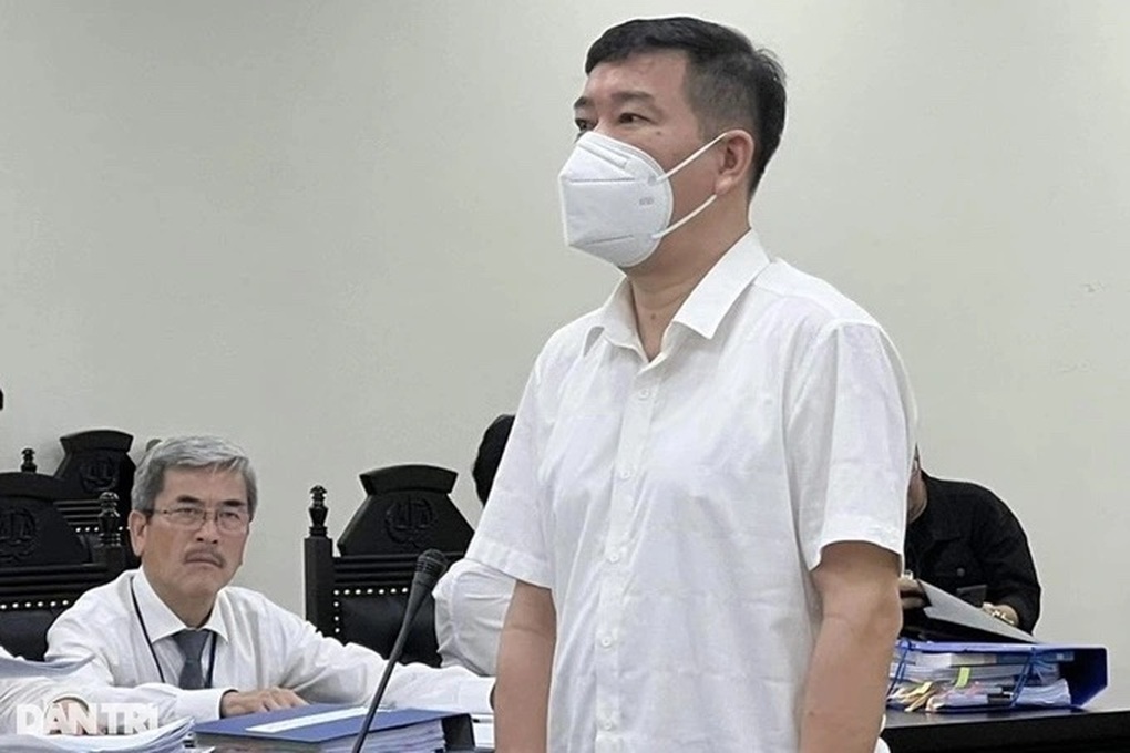 Cựu Đại tá Phùng Anh Lê kháng cáo kêu oan - 1 Cựu Đại tá Phùng Anh Lê kháng cáo kêu oan - 1