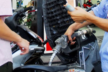 Xăng A92 thế giới bật tăng trở lại