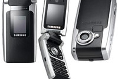 Màu đen bí ẩn - Samsung SGH-Z700