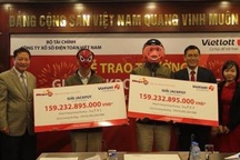 Tăng thuế trúng thưởng 30%: Làm khó cho các "tỷ phú" Vietlott