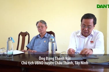 Chủ tịch huyện Châu Thành cho biết gia đình ông Tuấn có 2 xe hơi nhưng nhận nhà nghĩa tình vẫn đúng quy trình.