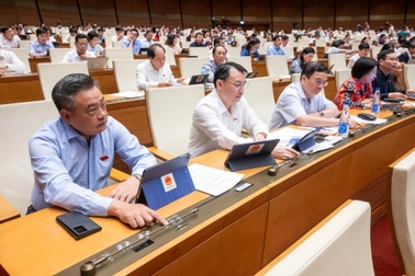 Quốc hội "chốt" bộ máy mới của TAND và VKSND trên cả nước