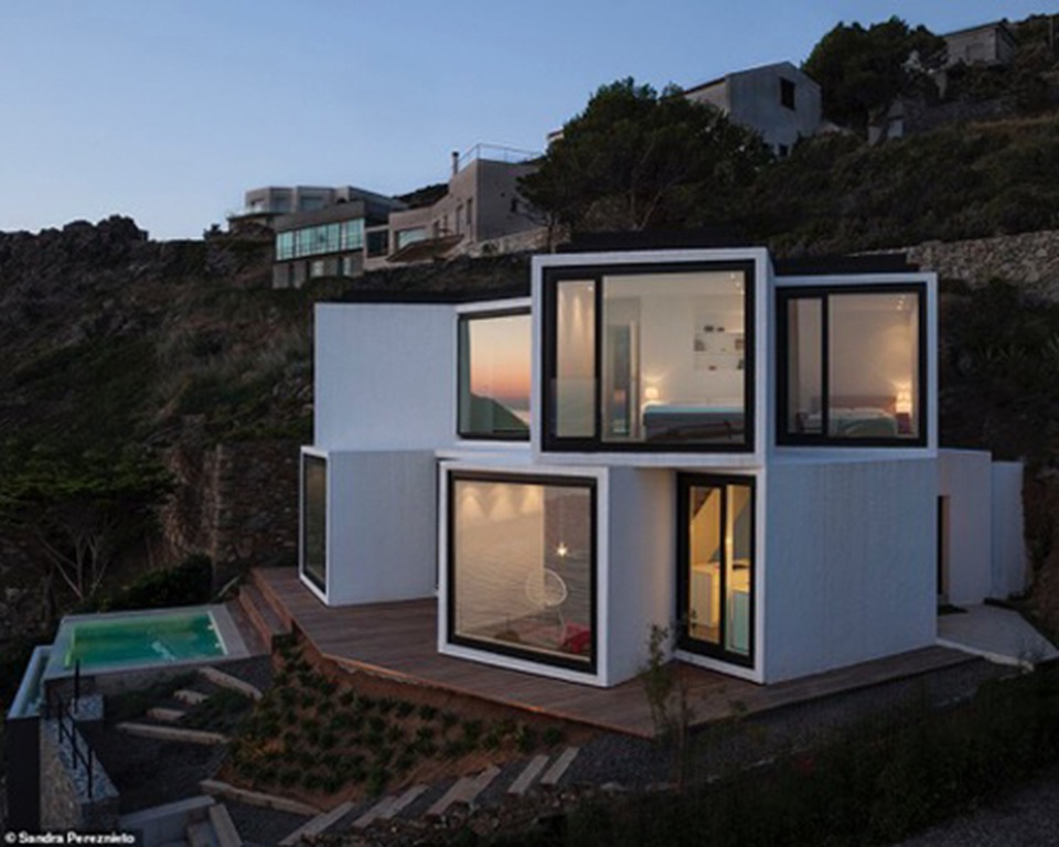 Sống trải nghiệm trong những ngôi nhà độc, lạ “chống lại trọng lực” - 6