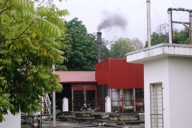 Ninh Bình: Bệnh viện đốt chất thải nguy hại “vô tư” xả khói bụi hành dân!