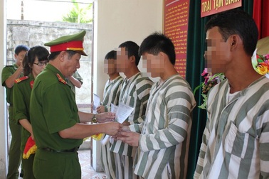46 phạm nhân được giảm án, đặc xá ra tù trước thời hạn