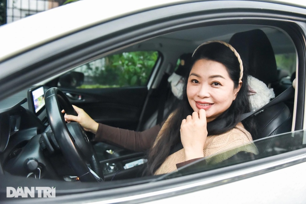 Thanh Tú cháo lòng tuổi 48: Dị ứng với đại gia, là bà ngoại bỉm sữa - 1 Thanh Tú cháo lòng tuổi 48: Dị ứng với đại gia, là bà ngoại bỉm sữa - 1