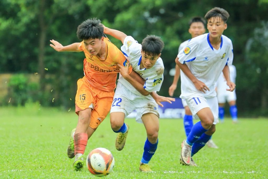 HAGL bị loại, Thể Công Viettel vào tứ kết ở giải bóng đá U17 quốc gia 2025 - 1 HAGL bị loại, Thể Công Viettel vào tứ kết ở giải bóng đá U17 quốc gia 2025 - 1
