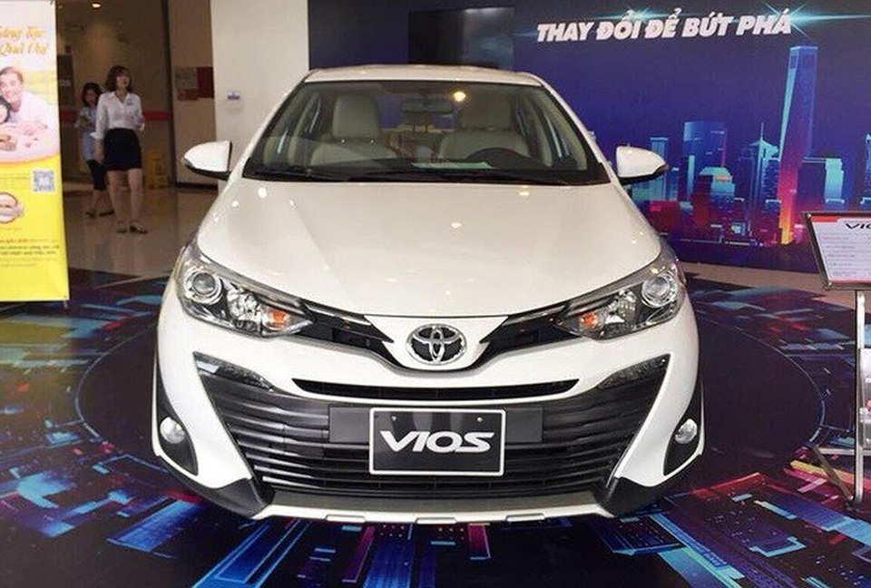 Ôtô nội sắp được giảm lệ phí trước bạ 50% - 1 Ôtô nội sắp được giảm lệ phí trước bạ 50% - 1