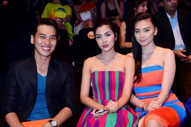 Sao Việt nô nức đi xem show thời trang “tiền tỷ”