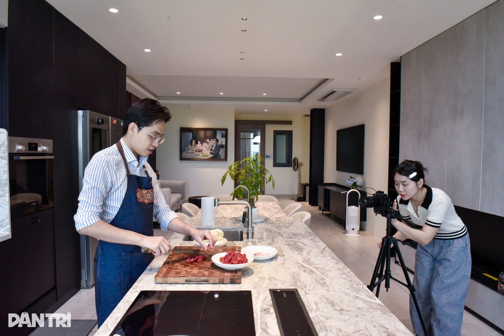 Nghề lạ 4.0: Làm anh chồng ngoan nấu cơm chiều vợ vẫn ra tiền - 6 Nghề lạ 4.0: Làm anh chồng ngoan nấu cơm chiều vợ vẫn ra tiền - 6