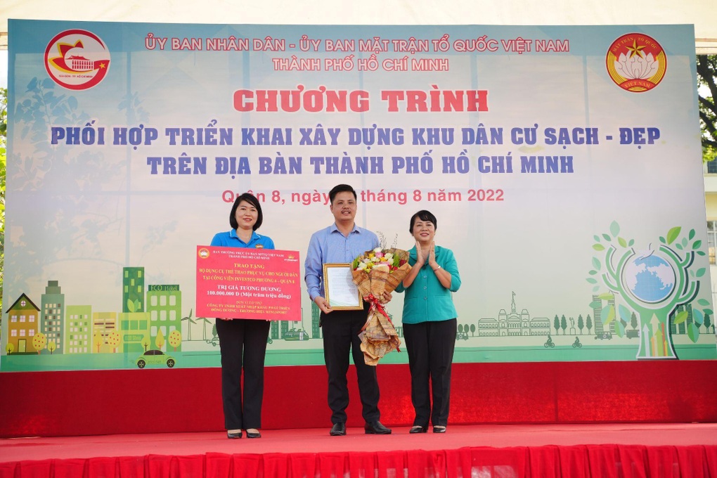 Kingsport đóng góp xây dựng khu dân cư sạch - đẹp - khỏe - 1 Kingsport đóng góp xây dựng khu dân cư sạch - đẹp - khỏe - 1