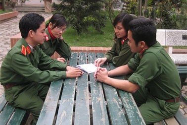 Bất ngờ với nhóm sinh viên “tuổi trẻ sáng tạo”