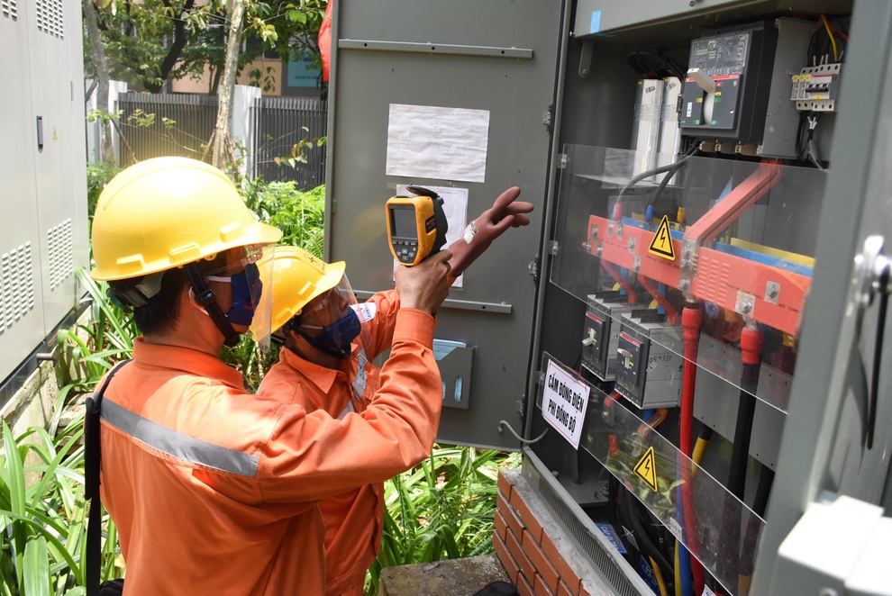 Tiếp tục giảm giá điện, tiền điện: Đối tượng nào được miễn 100%? - 1 Tiếp tục giảm giá điện, tiền điện: Đối tượng nào được miễn 100%? - 1