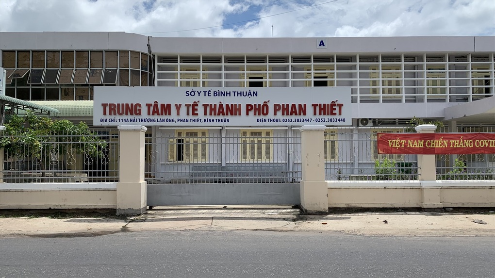 Nhóm nhân viên y tế bị ngộ độc thực phẩm khi du lịch tại Mũi Né - 1 Nhóm nhân viên y tế bị ngộ độc thực phẩm khi du lịch tại Mũi Né - 1