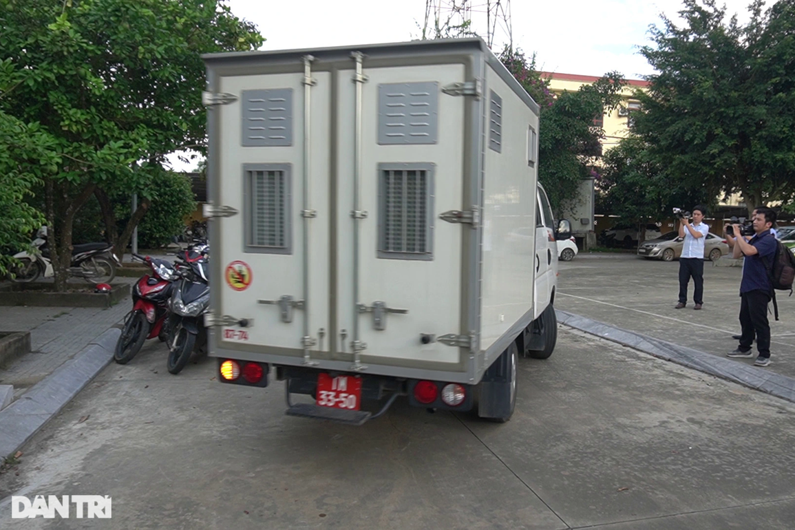 Triệu Quân Sự đã làm những gì trên đường chạy trốn? - 4 Triệu Quân Sự đã làm những gì trên đường chạy trốn? - 4