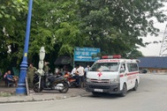 Người đàn ông tử vong bất thường bên gốc cây ở TPHCM