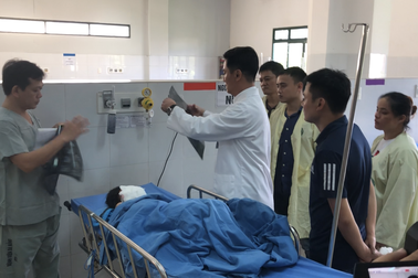 Tai nạn thảm khốc 13 người chết: 4 nạn nhân bị thương có dấu hiệu hồi tỉnh