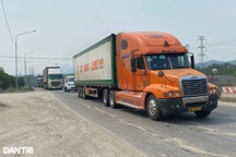 Yêu cầu cấm xe cỡ lớn trên cao tốc Cam Lộ - La Sơn từ 4/4