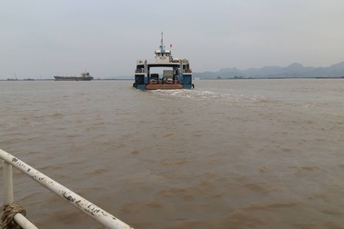 Ban hành lệnh cấm xe gây bức xúc, Sở GTVT phải tạm gỡ bỏ