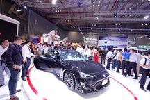 Bất chấp giá cao, người Việt vẫn "bạo chi" cho ô tô 