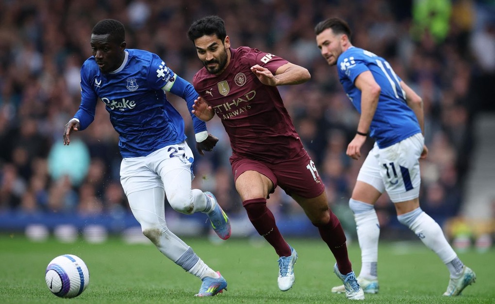 Bùng nổ ở phút cuối trước Everton, Man City chen chân vào top 4 - 1 Bùng nổ ở phút cuối trước Everton, Man City chen chân vào top 4 - 1