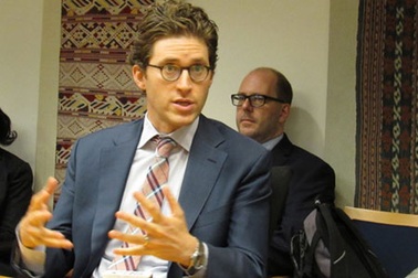 Trung Quốc cải tạo đảo để hiện thực hóa đường 9 đoạn