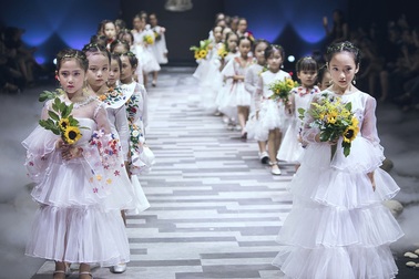 Xuân Lan khởi động Tuần lễ thời trang trẻ em Việt Nam tại Hà Nội