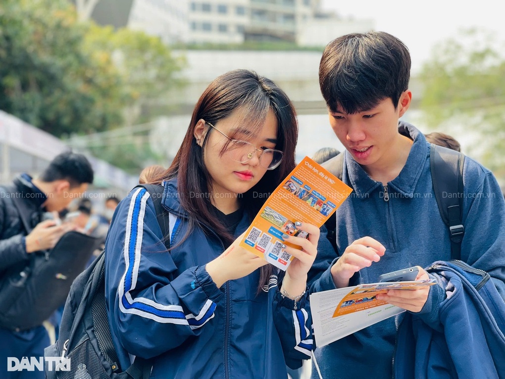 Trường ĐH Kinh tế dự kiến tăng học phí đại học chính quy 4 năm liên tiếp - 1 Trường ĐH Kinh tế dự kiến tăng học phí đại học chính quy 4 năm liên tiếp - 1