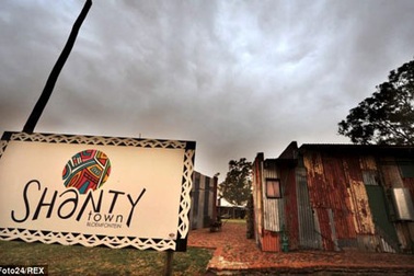 Độc đáo khu nghỉ dưỡng cho du khách trải nghiệm cuộc sống... nghèo khổ