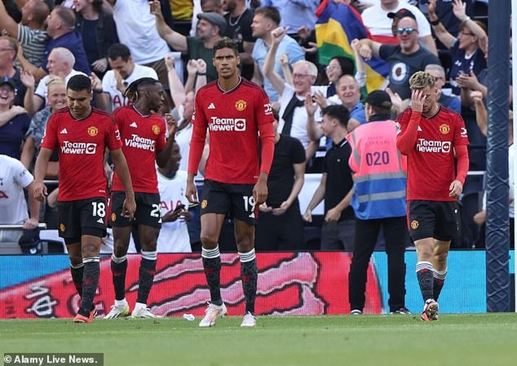 Man Utd khủng hoảng lực lượng trước cuộc đấu Nottingham Forest - 2