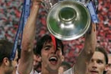 Chùm ảnh: Đêm thăng hoa của “tân bá chủ” châu Âu