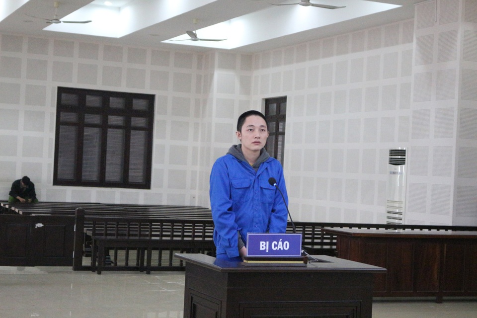 Phạt tù một người Trung Quốc nhiều lần nhập cảnh trái phép vào Việt Nam - 1 Phạt tù một người Trung Quốc nhiều lần nhập cảnh trái phép vào Việt Nam - 1