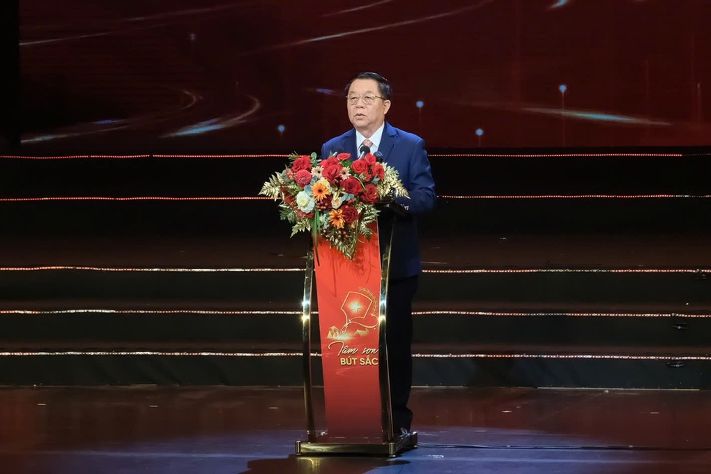 Bộ Công an trao giải báo chí Vì An ninh Tổ quốc và bình yên cuộc sống - 2 Bộ Công an trao giải báo chí Vì An ninh Tổ quốc và bình yên cuộc sống - 2