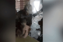 Bé trai 1 tuổi sống sót kỳ diệu sau 4 ngày bị chôn vùi trong đổ nát