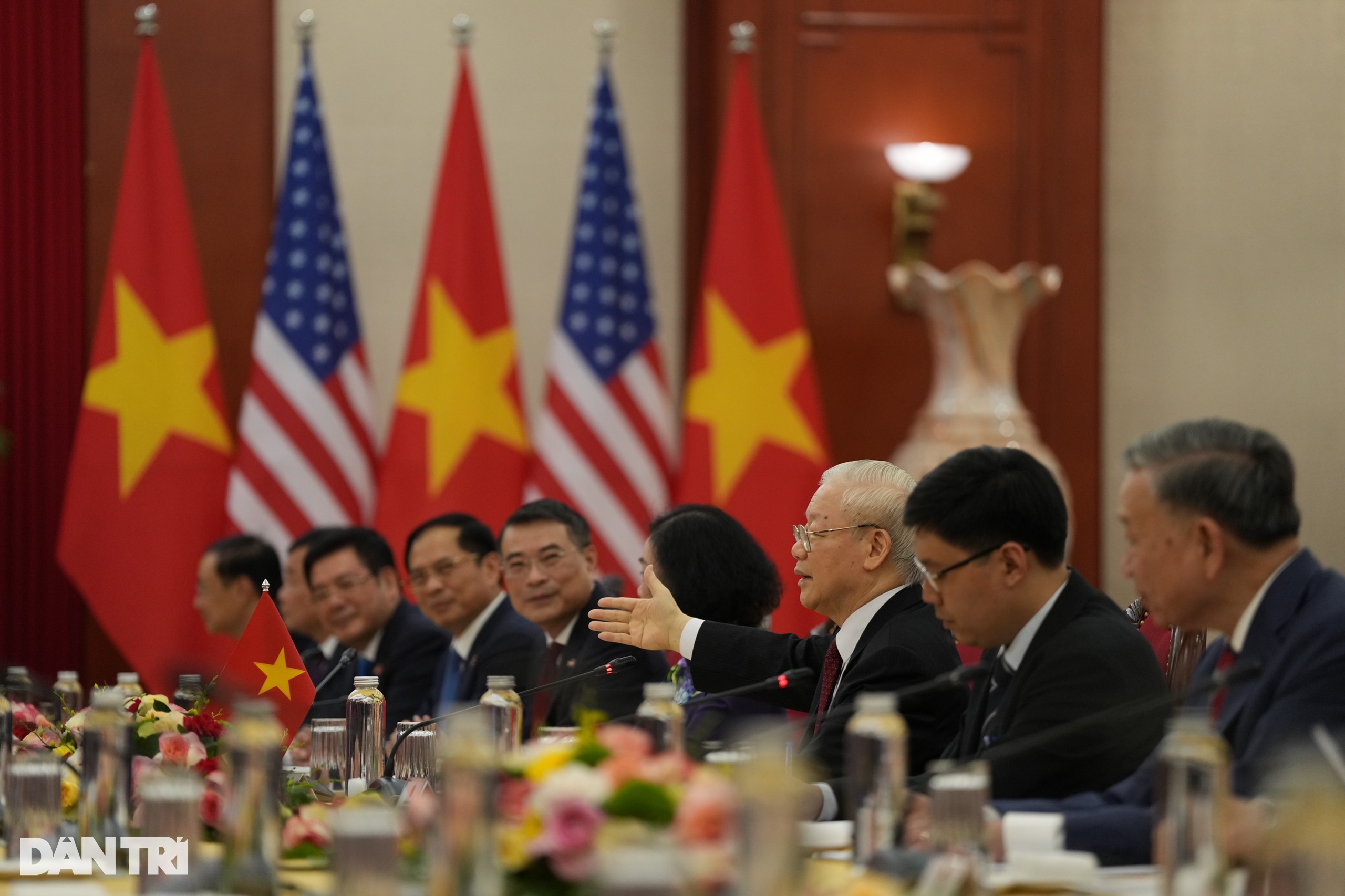 Toàn cảnh Lễ đón chính thức Tổng thống Mỹ Joe Biden tại Phủ Chủ tịch - 10 Toàn cảnh Lễ đón chính thức Tổng thống Mỹ Joe Biden tại Phủ Chủ tịch - 10