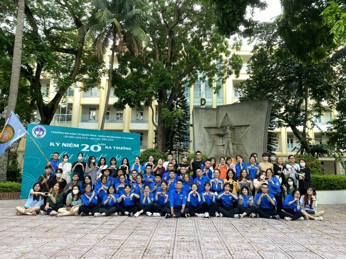 Lễ xuất quân Đội Sinh viên tình nguyện Trường Đại học Kinh tế Quốc dân.