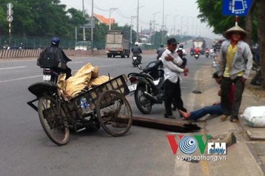 Tài xế xe buýt chạy ẩu gây tai nạn