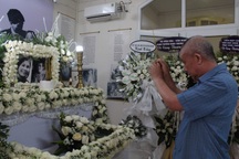 Dòng người tưởng nhớ nhà văn Hoàng Phủ Ngọc Tường và nhà thơ Lâm Thị Mỹ Dạ