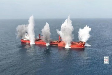 Houthi tuyên bố tấn công mọi tàu liên quan đến Israel