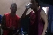 Cuộc sống sướng như Vua của Ronaldinho khi ở trong tù