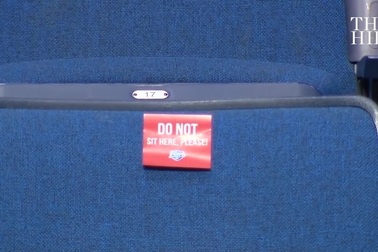 Video chiến dịch tranh cử của ông Trump phớt lờ quy định chống dịch