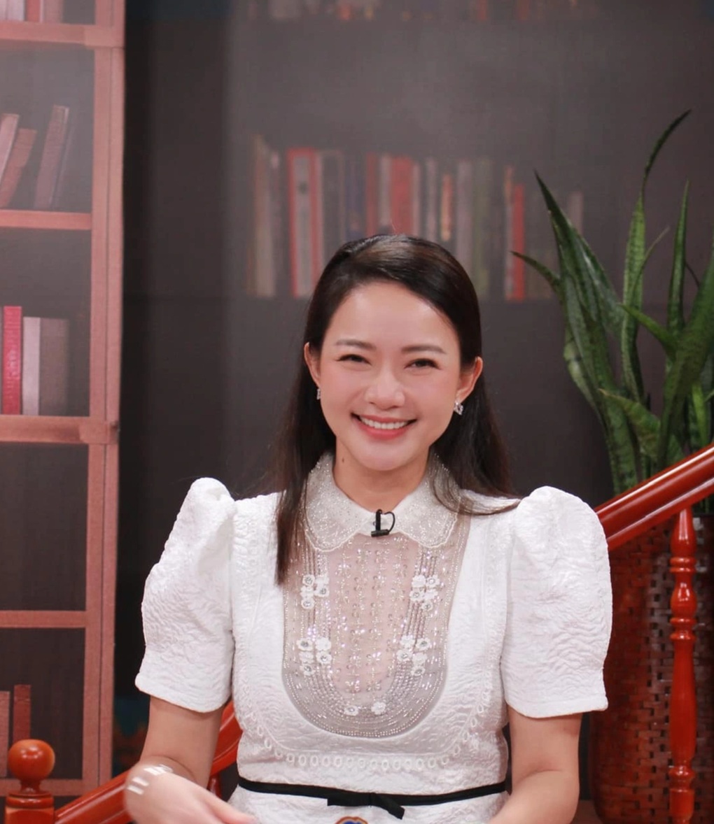 Phan Như Thảo gợi cảm hậu giảm cân, chăm kiếm tiền dù lấy chồng đại gia - 6 Phan Như Thảo gợi cảm hậu giảm cân, chăm kiếm tiền dù lấy chồng đại gia - 6