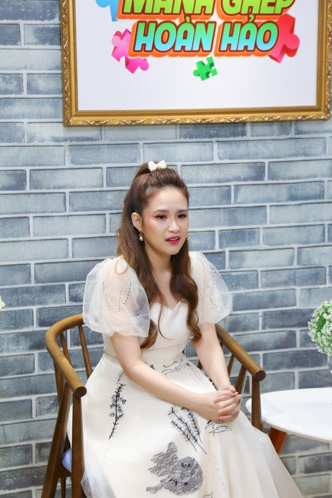 Diễn viên Phương Hằng cho biết sau khi có đầy đủ sự quyết tâm, chồng cô đã như không ra đường và chỉ ở nhà để tập trung vào giảm cân trong vòng hơn 3 tháng qua