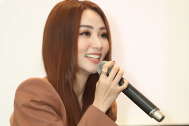 Ngân Khánh chia sẻ về cuộc sống tại Singapore