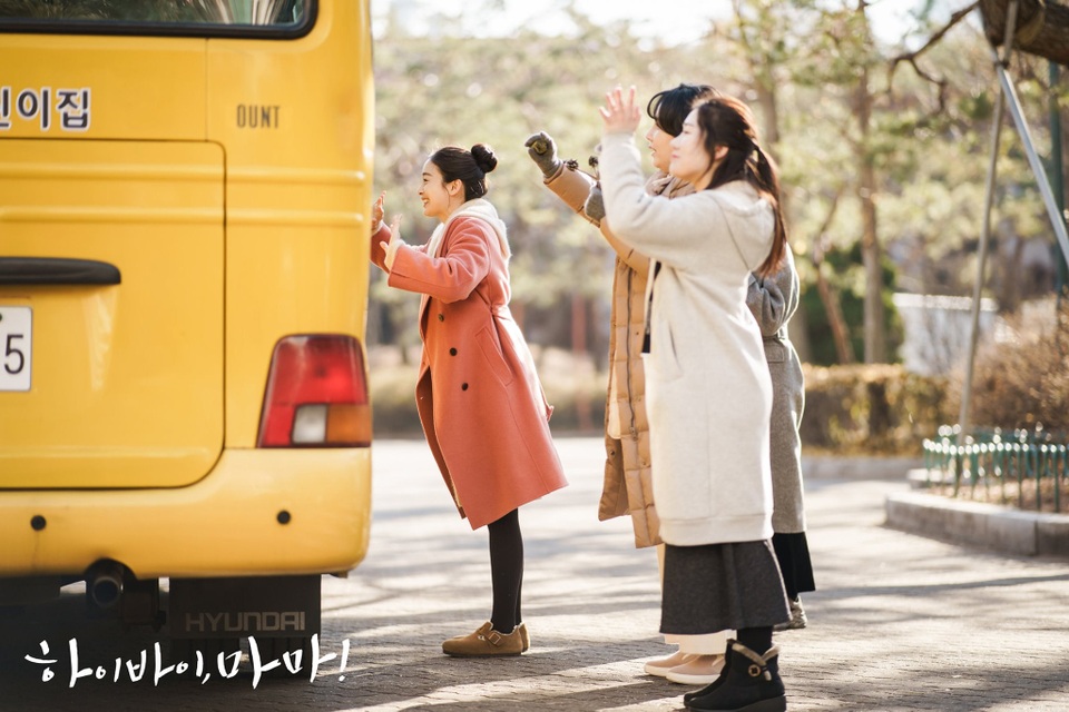 Kim Tae Hee xinh đẹp và xuất sắc khi vào vai người mẹ ma - 6 Kim Tae Hee xinh đẹp và xuất sắc khi vào vai người mẹ ma - 6