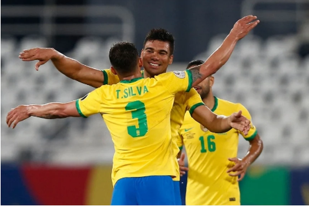 Firmino và Casemiro ghi bàn, Brazil nhọc nhằn đánh bại Colombia - 4 Firmino và Casemiro ghi bàn, Brazil nhọc nhằn đánh bại Colombia - 4