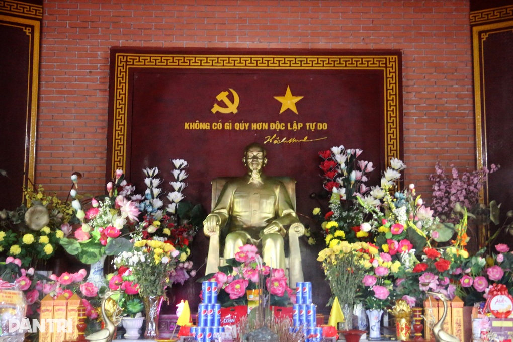 Nhà tưởng niệm Bác Hồ ở Trường Sa - 3 Nhà tưởng niệm Bác Hồ ở Trường Sa - 3