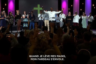 Sự kiện tôn giáo kích nổ "bom hẹn giờ" Covid-19 tại Pháp